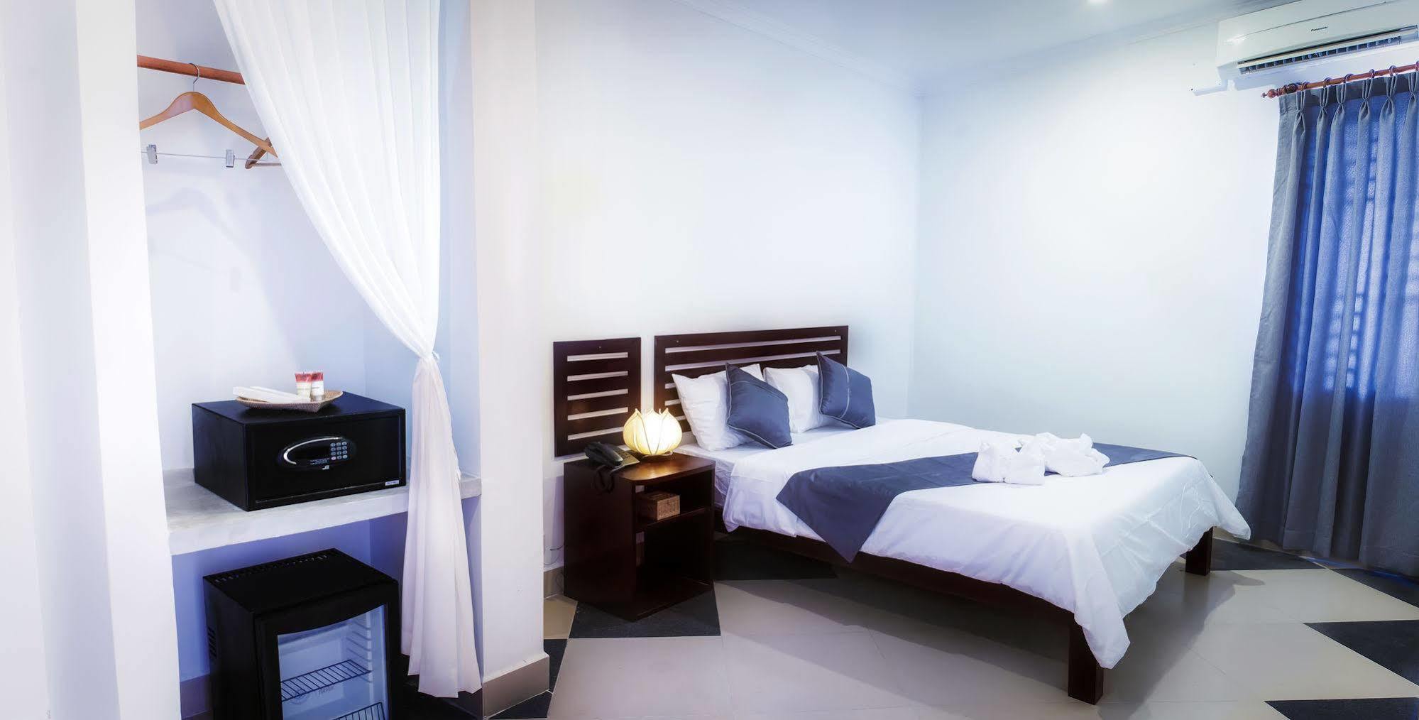 Aime House & Niisaii Apartment Пном Пен Екстериор снимка