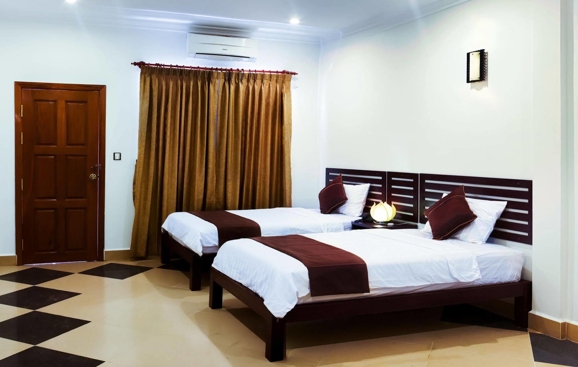 Aime House & Niisaii Apartment Пном Пен Екстериор снимка
