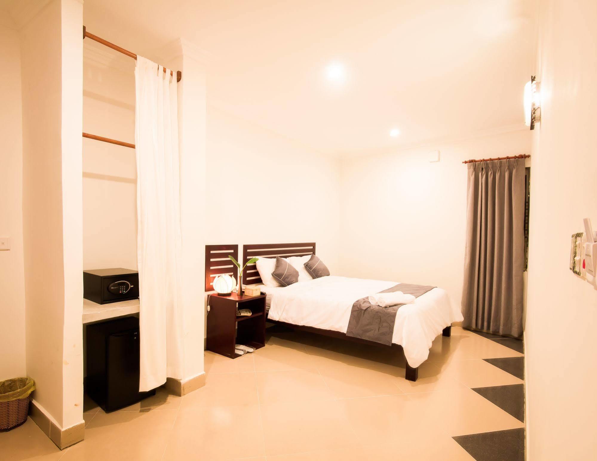 Aime House & Niisaii Apartment Пном Пен Екстериор снимка