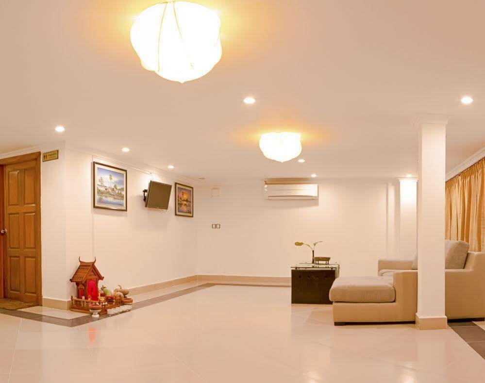 Aime House & Niisaii Apartment Пном Пен Екстериор снимка